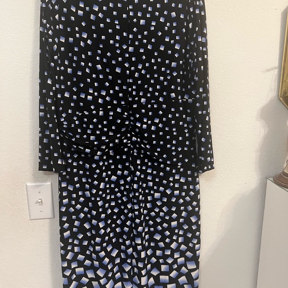 🌻WHBM Elegant Ombré Cube Design Dress - Picture 13 of 16